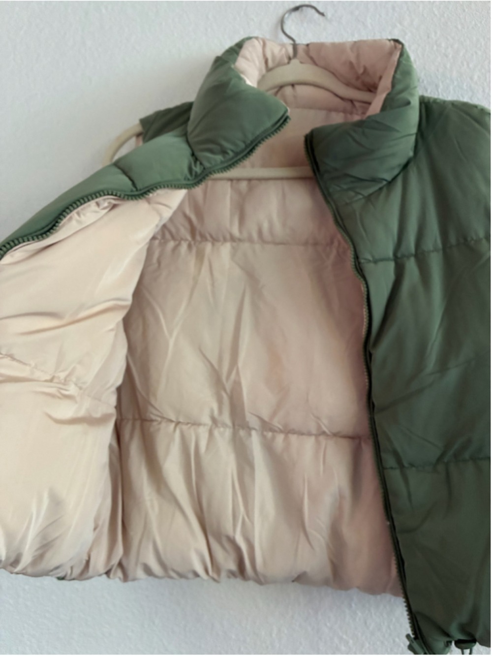 NEW Love Tree Reversible Puffer Vest Size L Green and Beige - Picture 7 of 10